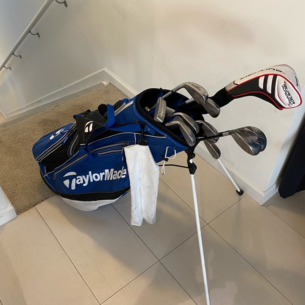 Taylormade Golf bag, clubs, and shoes